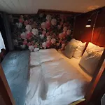船上ホテル Houseboat ロッテルダム