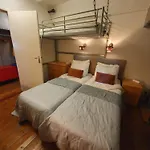 船上ホテル Houseboat *
