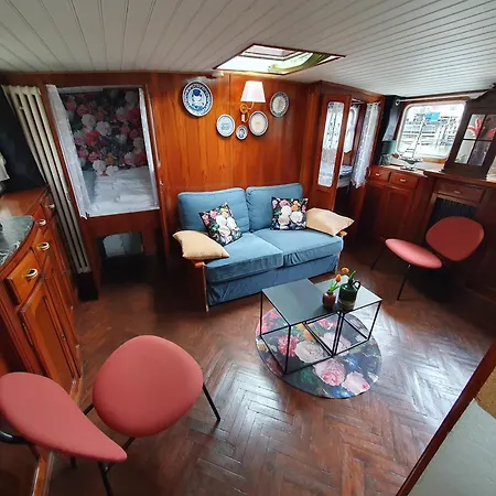 Bådhotel Houseboat